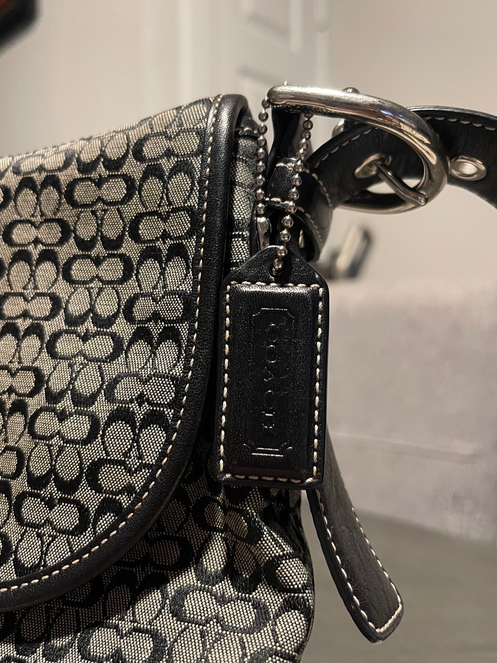 Vintage Coach Soho Flap (or Buckle) Bag - Picture 3 of 12